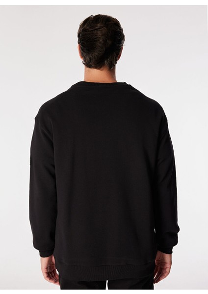 Siyah Erkek Bisiklet Yaka Relaxed Sweatshirt F4WM-SWT 2798 modelleri