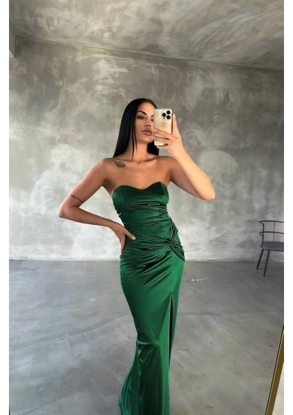 Scuba Kumaş Kruvaze Yaka Abiye Elbise - Bel Büzgülü ve Şık Tasarım 582836 Zümrüt