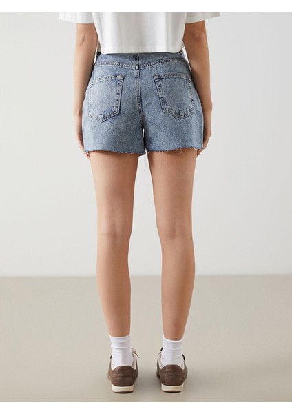 Yeni Sezon Yüksek Bel Dar Fit Kadın Jean Şort fırsatları