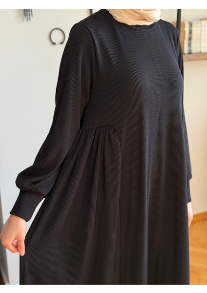 Siyah Yandan Büzgülü Fitilli Örme Elbise 9922