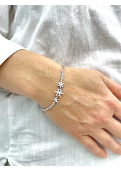 925 Ayar Gümüş Çiçekli Su Yolu Kadın Gümüş Bileklik fiyatları