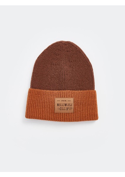 Yeni Sezon Etiket Nakışlı Erkek Bere