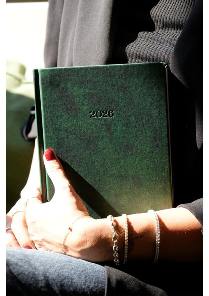 Business 2026 Günlük Ajanda 17x24cm Sert Kapak Ivory 80gr. Ayraçlı fırsatları