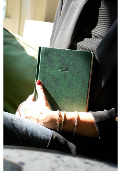 Business 2026 Günlük Ajanda 17x24cm Sert Kapak Ivory 80gr. Ayraçlı indirimleri