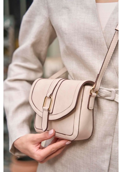 Krem Kadın Tokalı Deri Görünümlü Mini El ve Omuz Çantası indirimleri