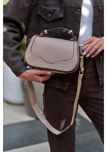 Vizon Kadın Kapaklı Çapraz Askılı El ve Omuz Çanta indirimleri