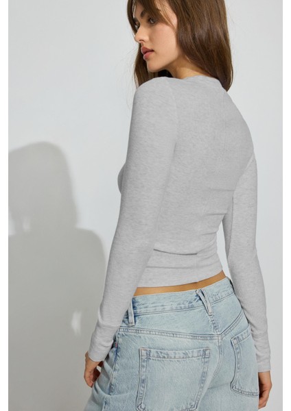 Gri Bisiklet Yaka Slim Fit Kadın Body MG2564 fırsatları