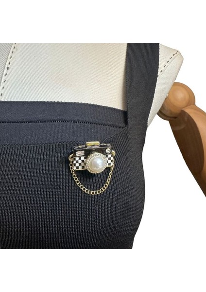 6566 Inci Detaylı Fotoğraf Makinası Broş / Yaka Iğnesi fırsatları