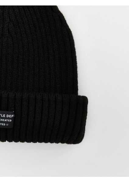 Yeni Sezon Etiket Nakışlı Erkek Bere modelleri