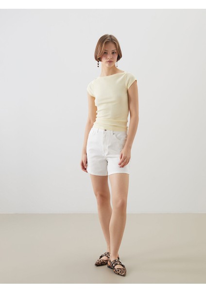 Yeni Sezon Standart Fit Kadın Jean Şort