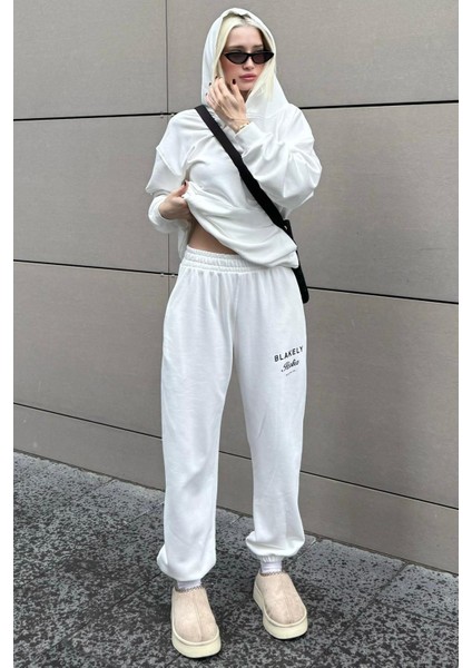 Beyaz Kapüşonlu Sırt Baskılı Kadın Eşofman Takımı MG2187 modelleri