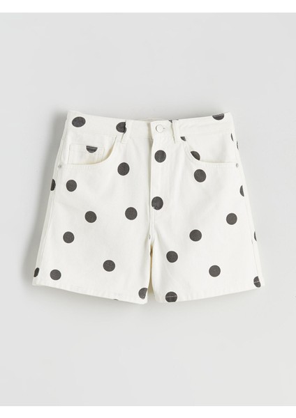 Yeni Sezon Standart Fit Puantiyeli Kadın Jean Şort indirimleri