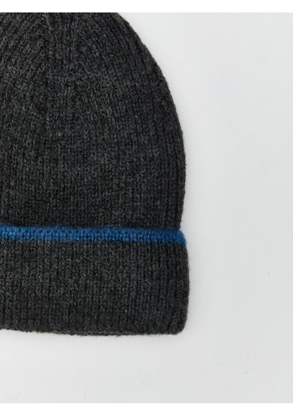 Yeni Sezon Çizgi Nakışlı Erkek Bere fiyatları