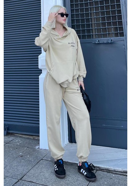 Bej Kapüşonlu Sırt Baskılı Kadın Eşofman Takımı MG2187