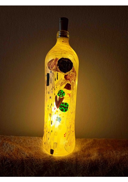 Kiss Me Çizimli Işıklı Cam Şişe – El Yapımı Romantik Gece Lambası fiyatları