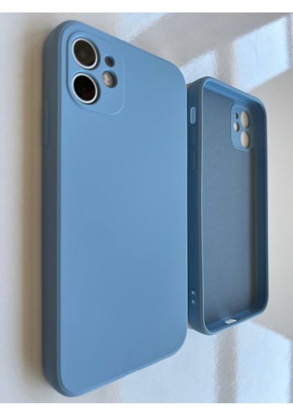 Iphone 11 Ile Uyumlu Köşeli Kalıp ( 12 Görünümlü) Logosuz Lansman Içi Kadife Esnek Silikon Kılıf