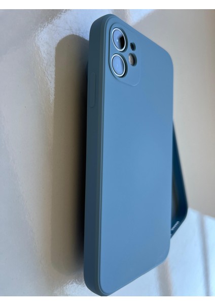 Iphone 11 Ile Uyumlu Köşeli Kalıp ( 12 Görünümlü) Logosuz Lansman Içi Kadife Esnek Silikon Kılıf modelleri