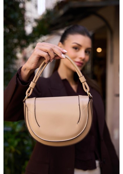 Vizon Kadın Kontrast Dikişli Çapraz Askılı El ve Omuz Çantası indirimleri