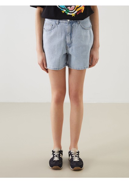 Yeni Sezon Yüksek Bel Mom Fit Kadın Jean Şort fiyatları