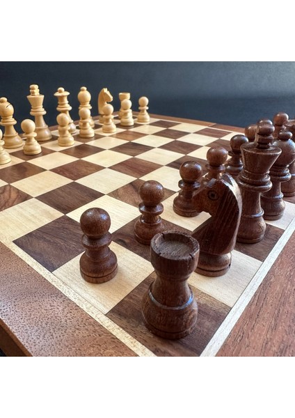 Satranç Seti Full Ahşap Mıknatıs Taşlı Katlanabilir Kadife Kutulu Satranç Takımı