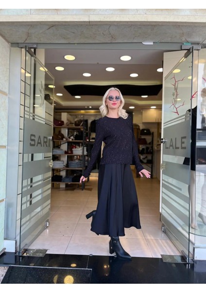 Pul Detaylı Bisiklet Yaka Triko modelleri