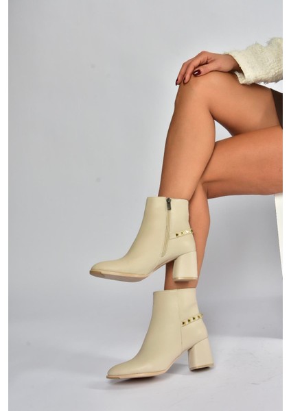 V848241409 Bej Kalın Topuklu Kadın Bot fiyatları