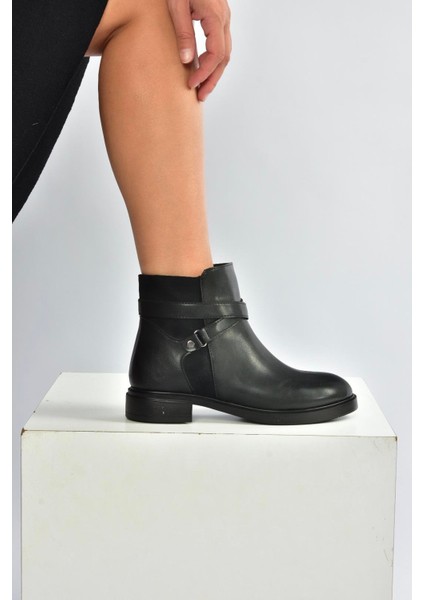 V973599009 Siyah Alçak Topuklu Kadın Bot