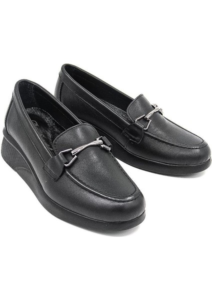 715 Deri Toka Detaylı Deri Kadın Loafer Ayakkabı - Siyah fırsatları