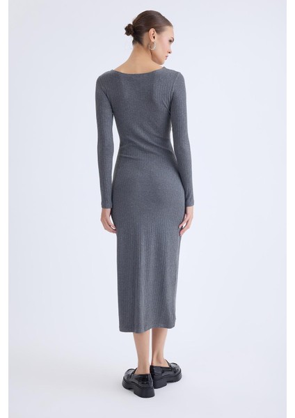 V Yaka Önü Düğüm Detaylı Uzun Elbise modelleri