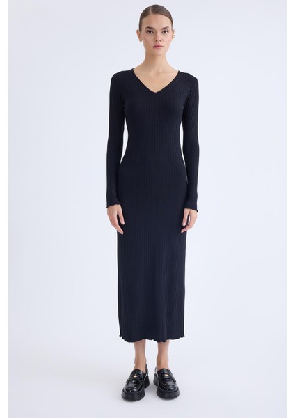 V Yaka Uzun Kol Fitilli Elbise