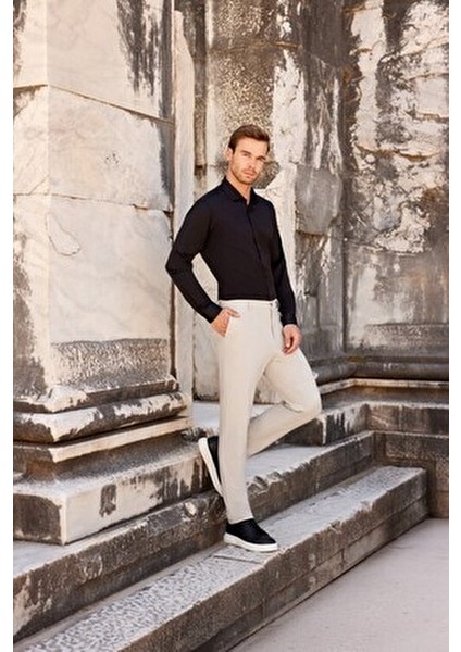 Erkek Siyah Slim Fit Sert Yaka Gömlek Casual Stil Düğmeli Uzun Kol