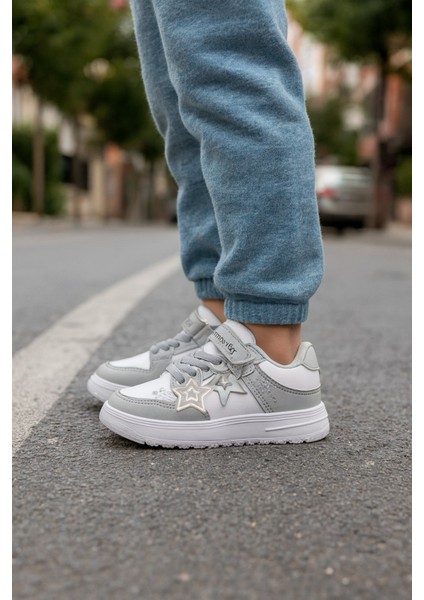 Kız Çocuk Yıldız Detaylı Sneaker Ayakkabı fiyatları