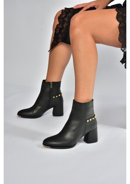 V848241409 Siyah Kalın Topuklu Kadın Bot