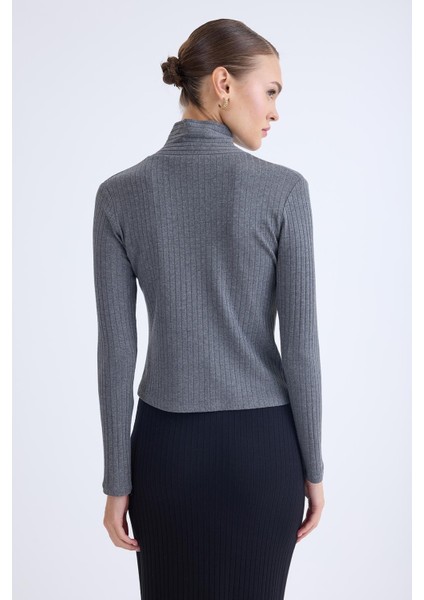 Fitilli Kumaş Önü Detaylı Uzun Kol Bluz modelleri