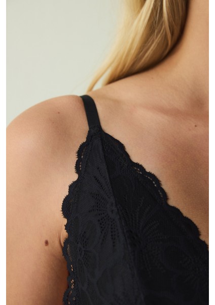 Siyah Brode Detaylı Balensiz Push Up Bralet indirimleri