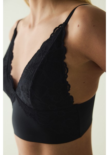 Siyah Brode Detaylı Balensiz Push Up Bralet
