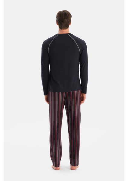 Lacivert Dikiş Detaylı Bisiklet Yaka Termal Tişört Pantolon Pijama Takımı fiyatları