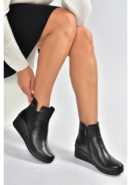 V324221103 Siyah Hakiki Deri Klasik Kadın Bot fırsatları