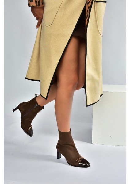 V820284602 Kahverengi Süet Kalın Topuklu Kadın Bot