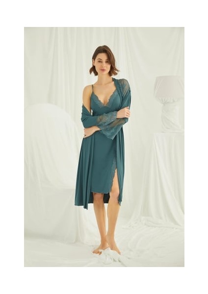 Monamise Dekolteli Yırtmaçlı Brode Dantelli Sabahlık Takımı modelleri