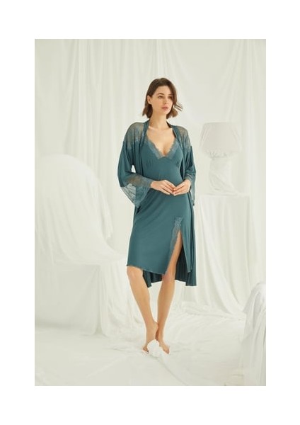 Monamise Dekolteli Yırtmaçlı Brode Dantelli Sabahlık Takımı