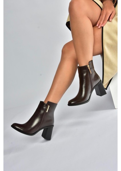 V518103109 Kahverengi Kalın Topuklu Kadın Bot fırsatları
