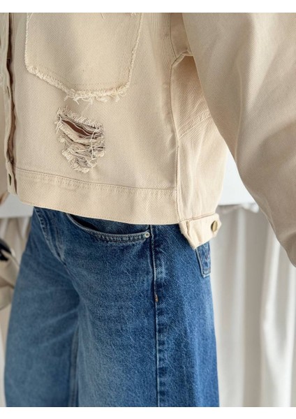 Yırtıklı Püskül Detaylı Gabardin Ceket modelleri