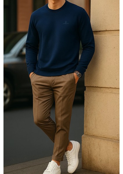 Erkek Comfort Fit Günlük Nakışlı Lacivert Sweatshirt modelleri