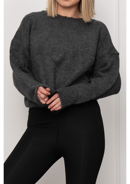 Yuvarlak Yaka Yumoş Triko Kazak 258181 fırsatları