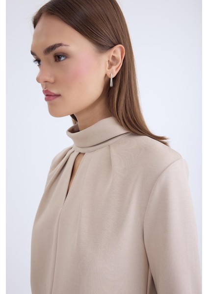 Önü Detaylı Uzun Kol Bluz fiyatları