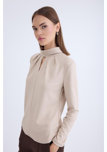 Önü Detaylı Uzun Kol Bluz modelleri