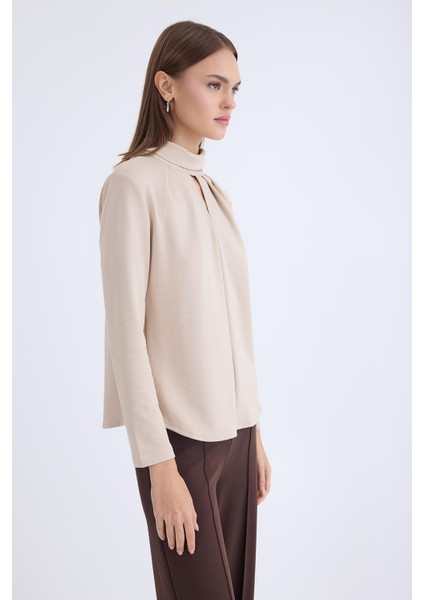 Önü Detaylı Uzun Kol Bluz indirimleri