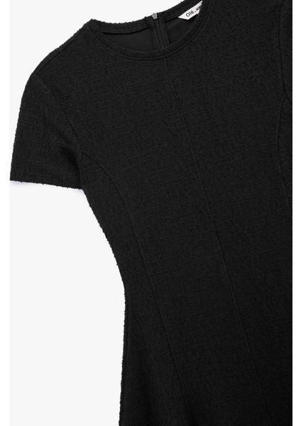 Viskon Karışımlı Kısa Kollu Bisiklet Yaka Mini Elbise modelleri