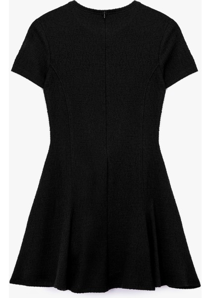 Viskon Karışımlı Kısa Kollu Bisiklet Yaka Mini Elbise fırsatları